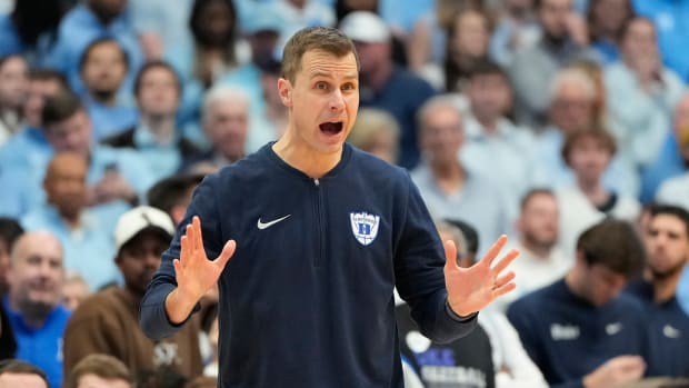 UNC basketball versus Duke